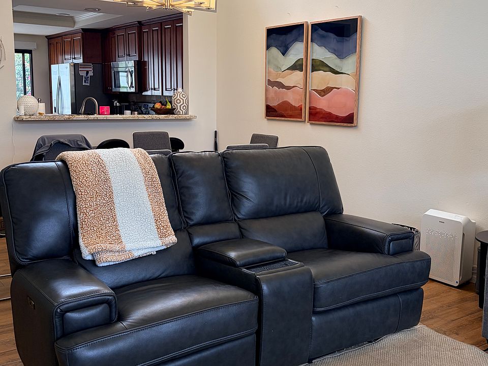 Relaxing recliner sofa for taking in the view