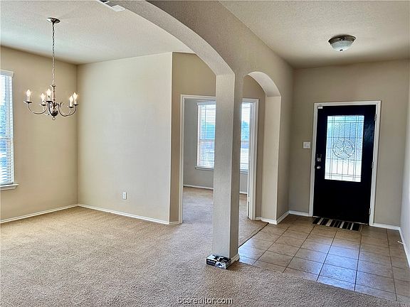 5th image of 6808 Bayberry Dr
