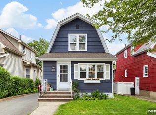 286 Willow Ave, Lyndhurst, NJ 07071