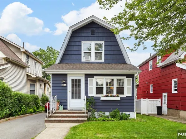 286 Willow Ave, Lyndhurst, NJ 07071