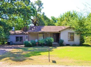 1230 Hearon St, Paris, TX 75460