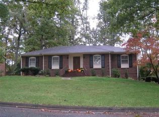 1260 18th Ave NE, Hickory, NC 28601