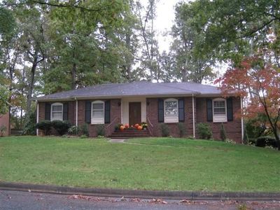 1260 18th Ave NE, Hickory, NC, 28601