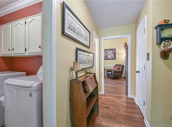 5th image of 168 Pilgrim Cir