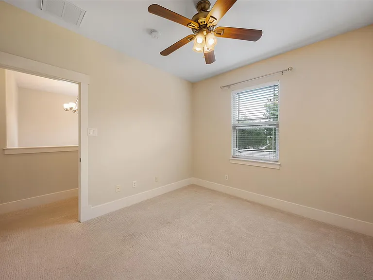 1007 Taulbee Ln #E — Photo 15