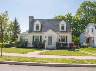 225 Oakland St, Bristol, CT 06010