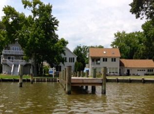 5062 Lerch Dr, Shady Side, MD 20764