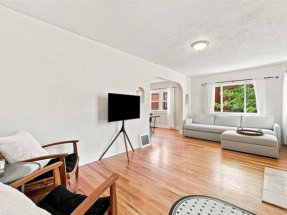 4th image of 2638 King Street