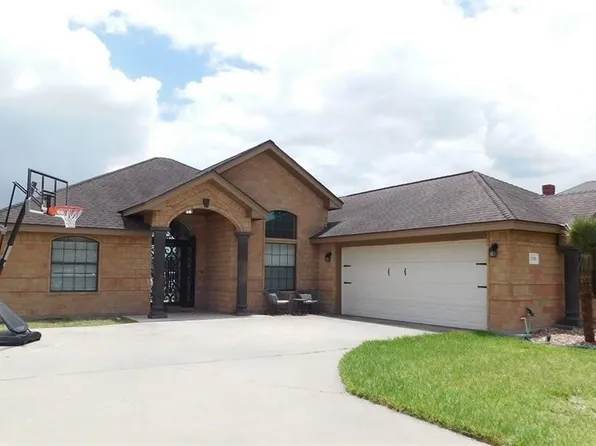1250 Lawrence Trl, Alice, TX 78332