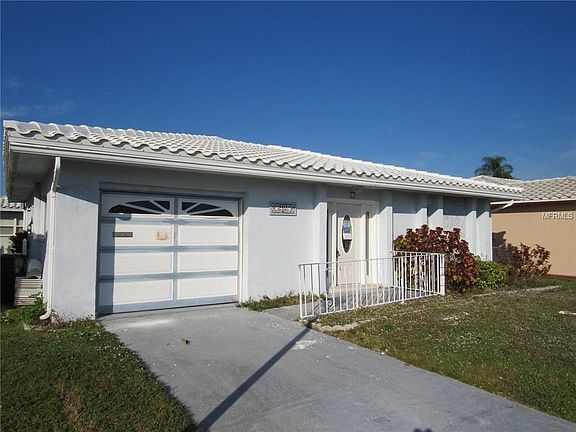 2nd image of 5417 Magnolia Trl