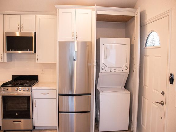 5th image of 133 Monterey St #A
