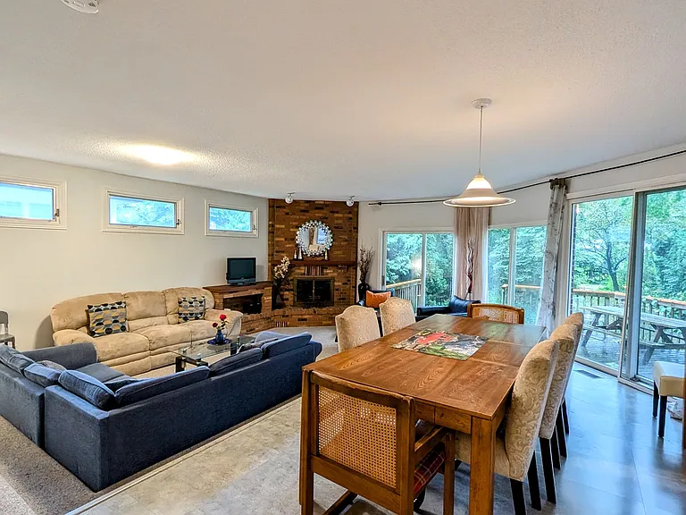 1001 Maitland St — Photo 12