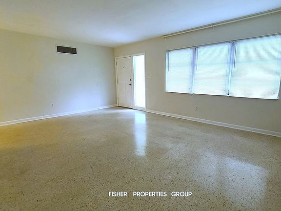 3rd image of 140 Bosphorous Ave