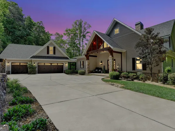 676 N Shore Dr, Cleveland, GA 30528