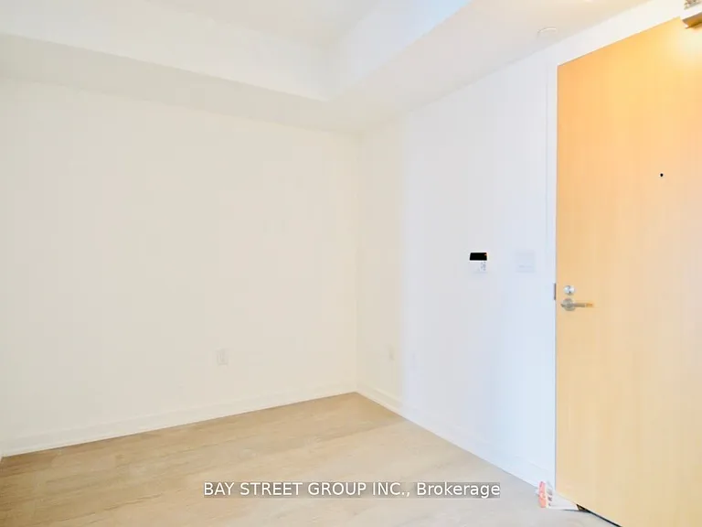 11 Wellesley St W #4109 — Photo 3