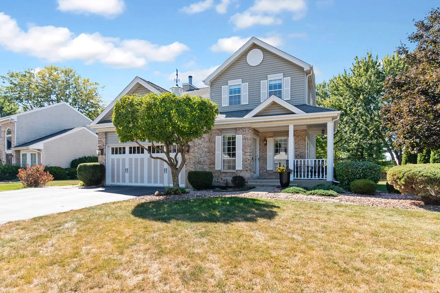 610 Old Oak Cir photo 1