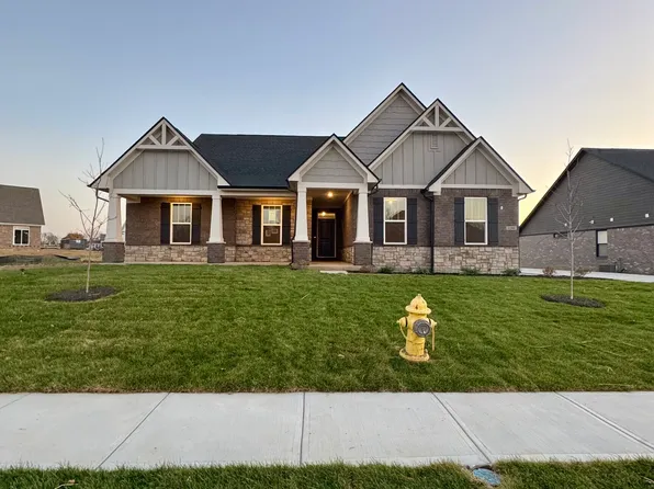 1193 Paul Revere Dr, Mooresville, IN 46158