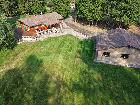 2nd image of 5671 Kootenai River Rd