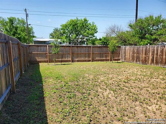 3rd image of 4110 EUTROPHIC CIR