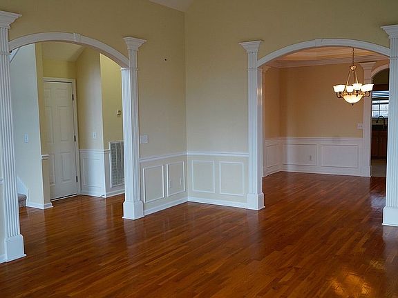 custom crown moldings