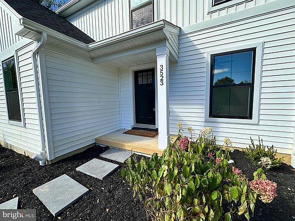 3rd image of 3523 Humpton Rd