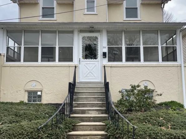 201 Simpson Rd, Ardmore, PA 19003