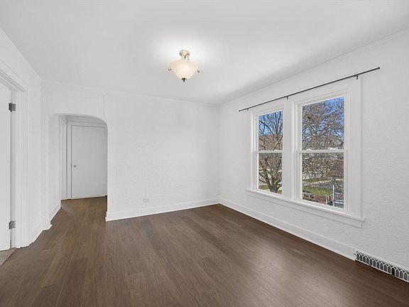 4th image of 117 N West St #2