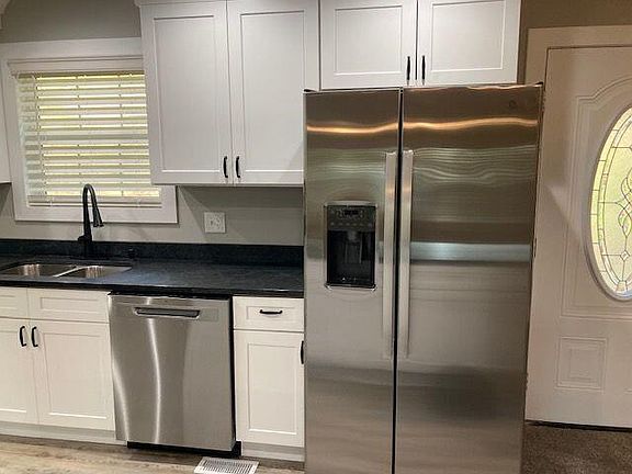 5th image of 186 Mountain Dr