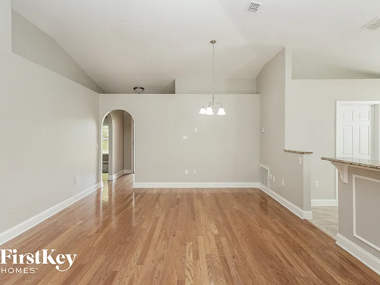 2079 Hayfield Way — Photo 3