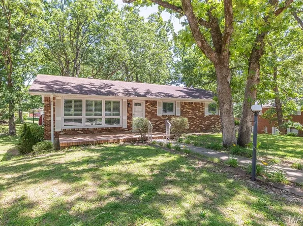 1506 Rosedale Ln, Poplar Bluff, MO 63901