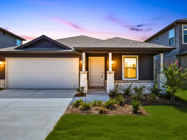 409 Knoll Pines Dr, Terrell, TX 75160