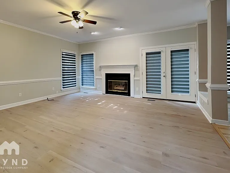 302 Barthel Dr — Photo 3