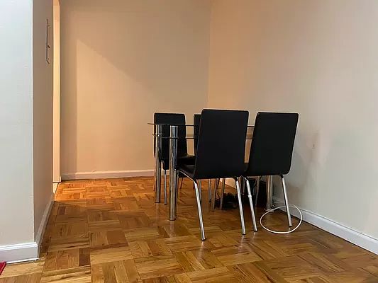 5th image of 245-30 Grand Central Pkwy E #2