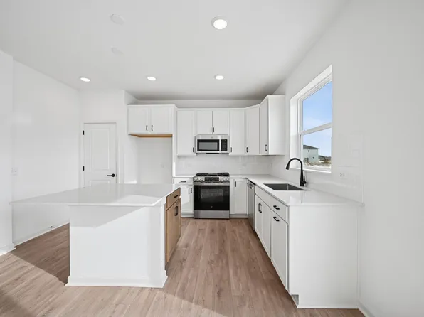 11645 Minnesota Ln N, Osseo, MN 55369