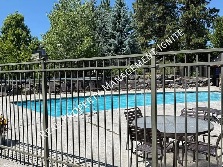 61203 Snowbrush Dr — Photo 17