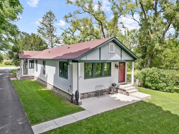 41W193 Russell Rd, Elgin, IL 60124