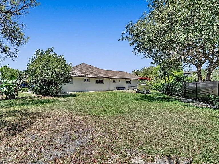 13105 Biscayne Island Ter — Photo 44