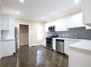 325 River St #1, Cambridge, MA 02139