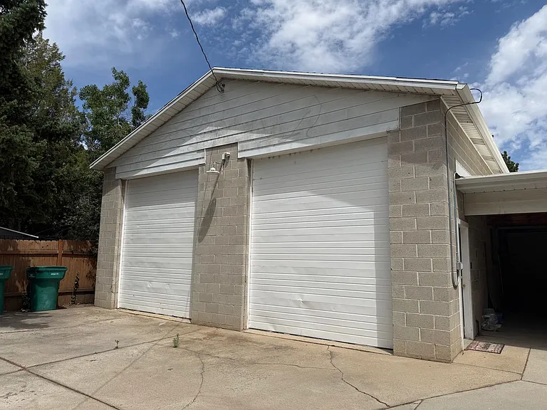 54 W Clearfield triplex — Photo 21