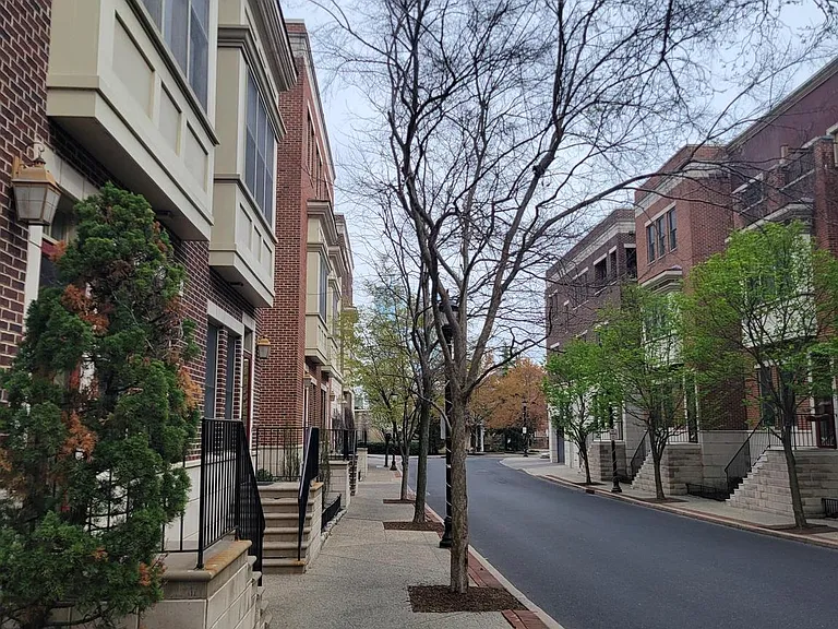 605 N Atlantic Ave #206 — Photo 4