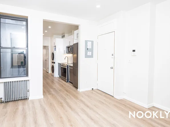 1826 Woodbine Street image 14 of 20