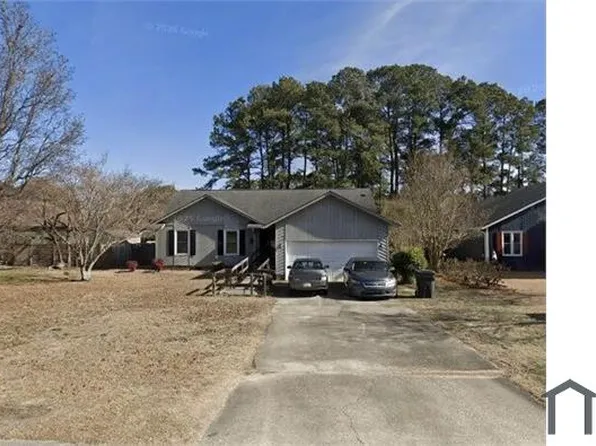 5605 Par Ct, Hope Mills, NC 28348