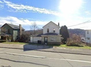 179 Main St, Ernest, PA 15739