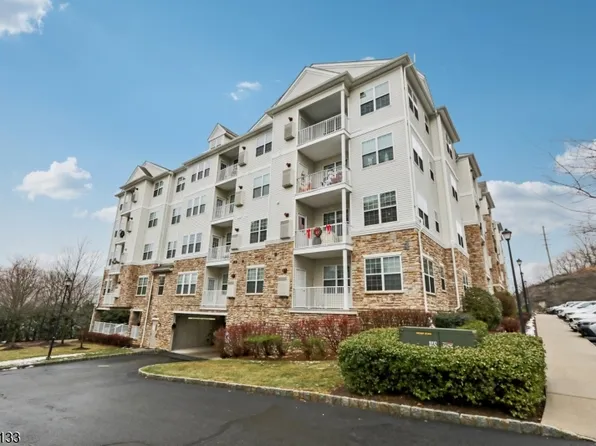 4401 Ramapo Ct, Riverdale Boro, NJ 07457