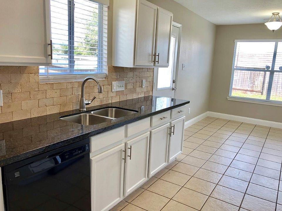 1st image of 19342 Montclair Meadow Ln
