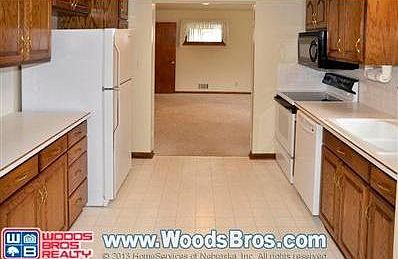 2nd image of 1010 Rosewood Dr