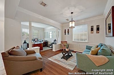 5th image of 1524 Juniper Ln