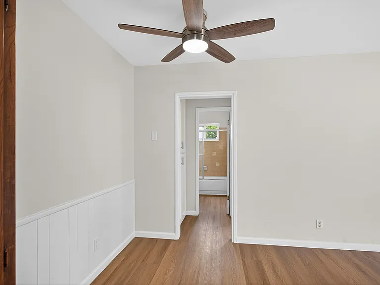 Casa Grande Apartments — Photo 25