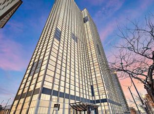 655 W Irving Park Rd APT 1112, Chicago, IL 60613