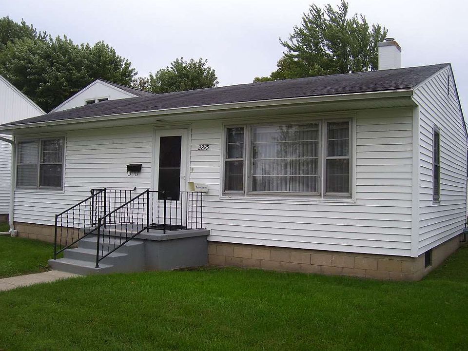1st image of 2225 Jefferson St